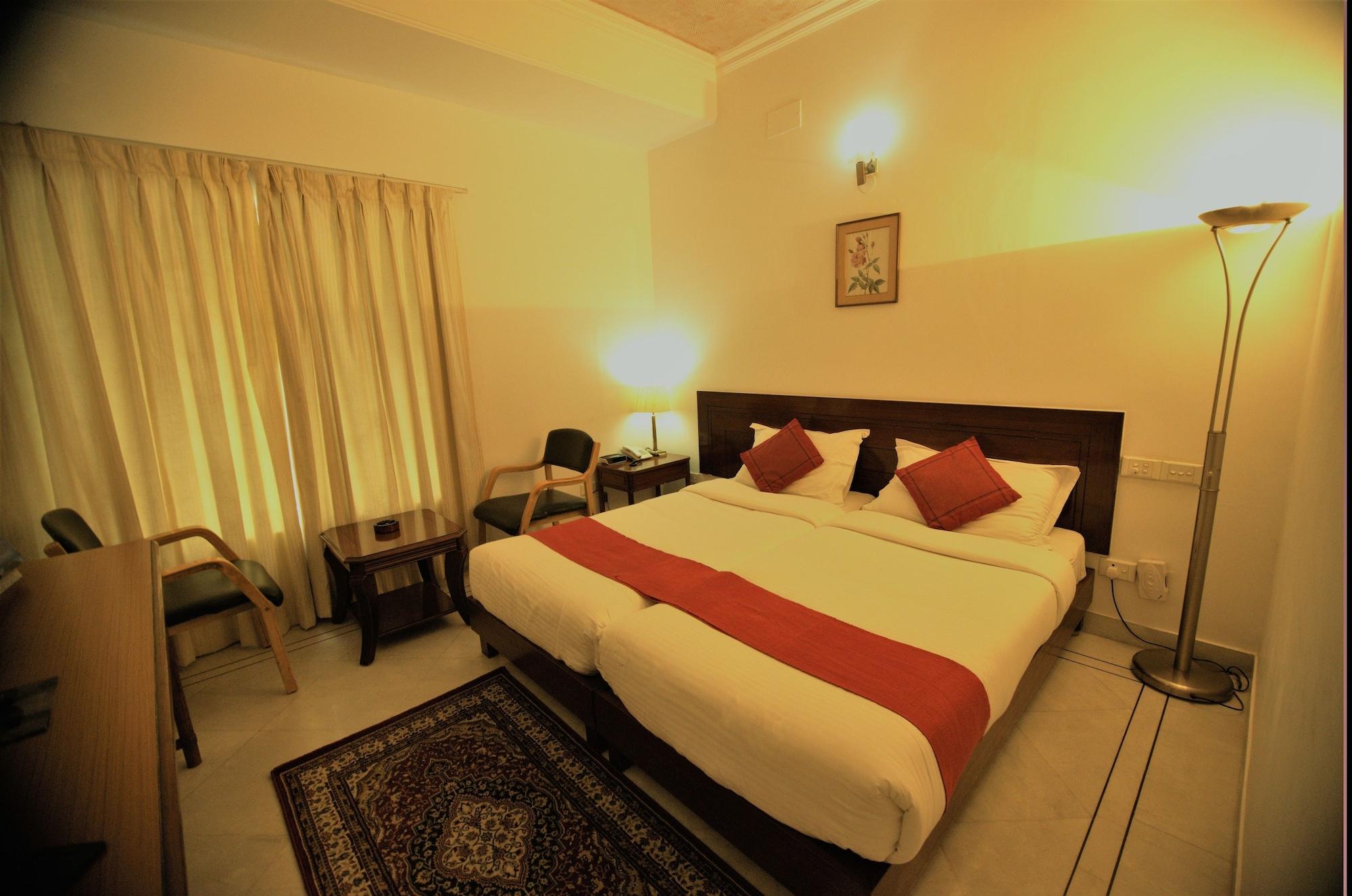 Hotel Palm Greens Νέο Δελχί Εξωτερικό φωτογραφία