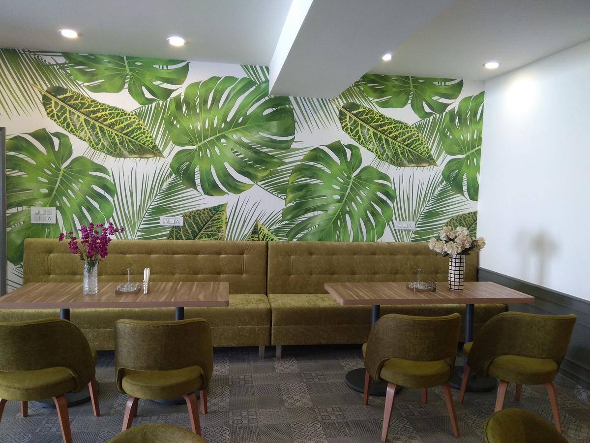 Hotel Palm Greens Νέο Δελχί Εξωτερικό φωτογραφία
