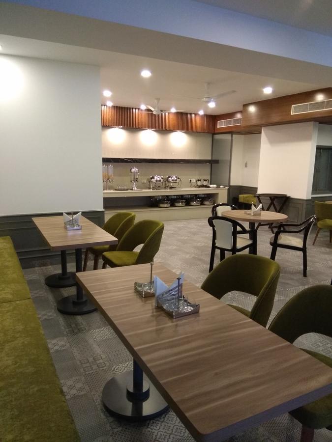 Hotel Palm Greens Νέο Δελχί Εξωτερικό φωτογραφία