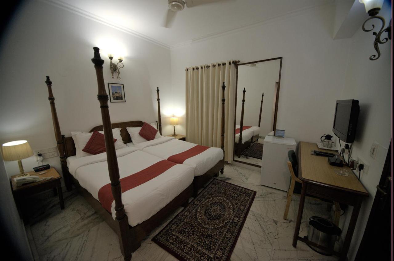 Hotel Palm Greens Νέο Δελχί Εξωτερικό φωτογραφία