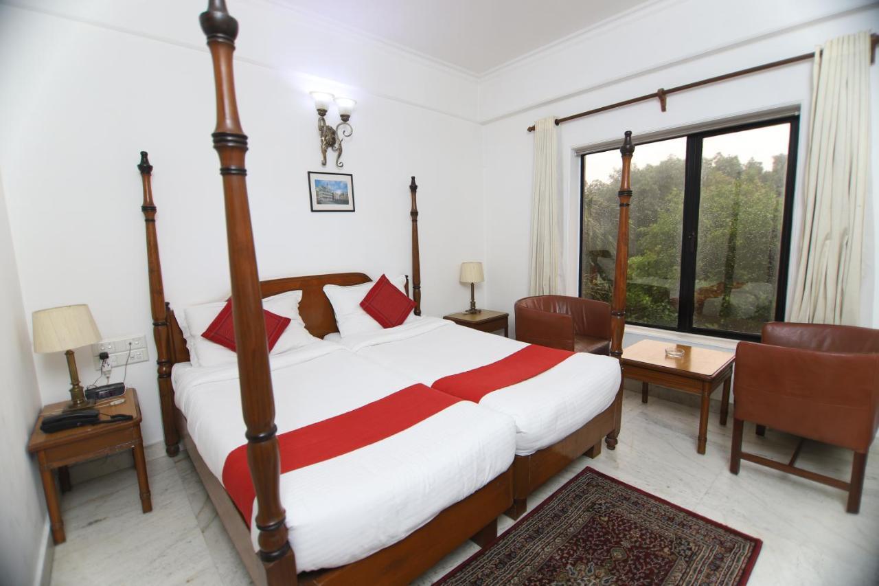 Hotel Palm Greens Νέο Δελχί Εξωτερικό φωτογραφία